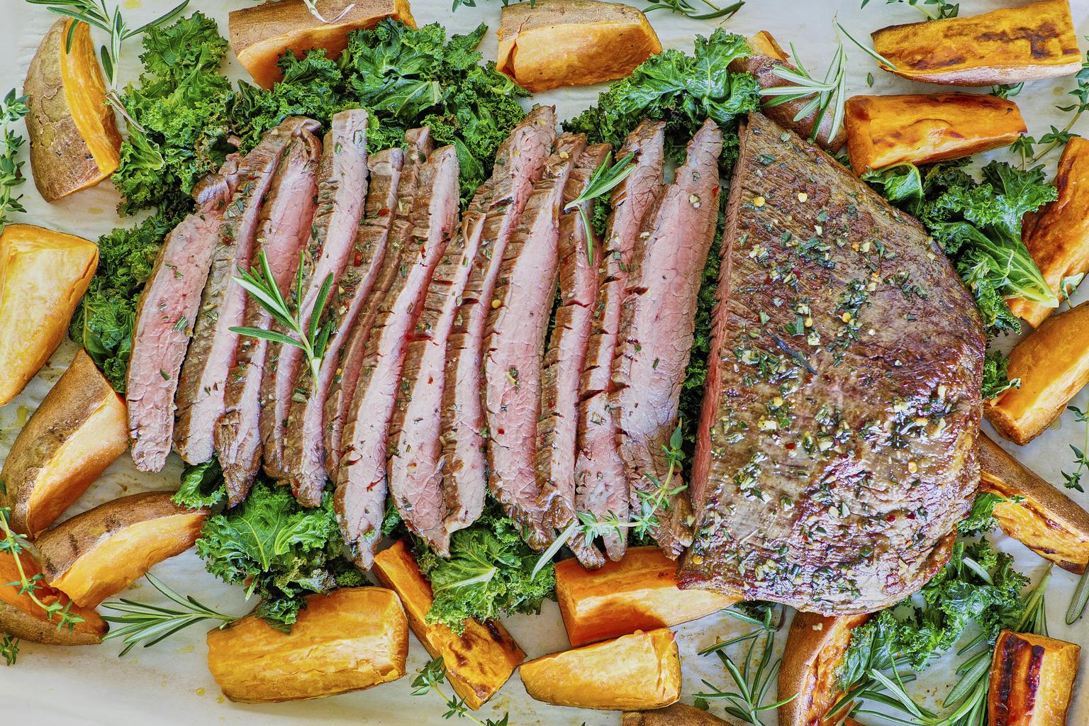 paleo friendly meal with grilled beef steak and natural whole foods