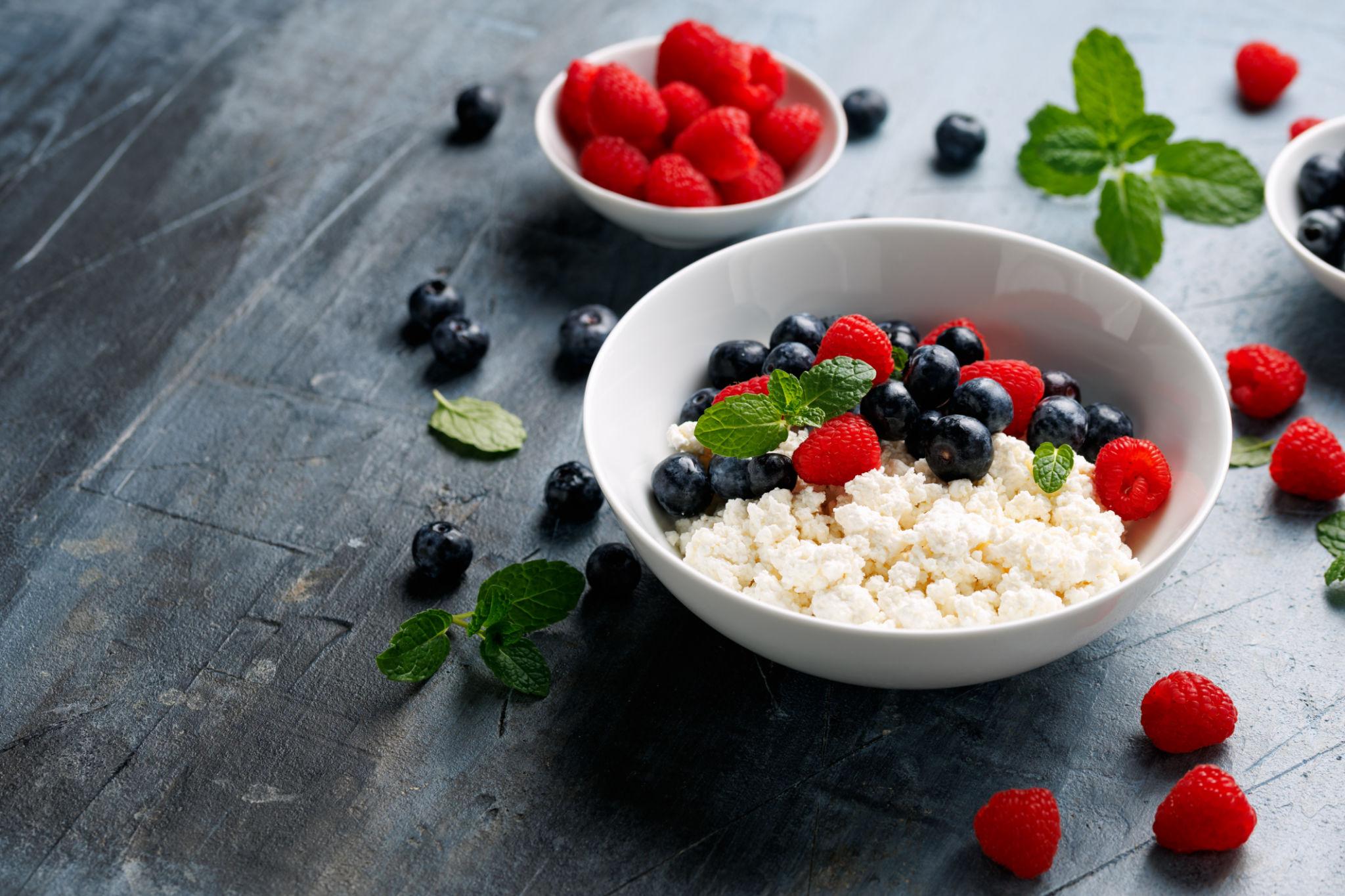 cottage cheese in bowl