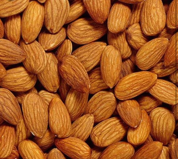 raw almonds